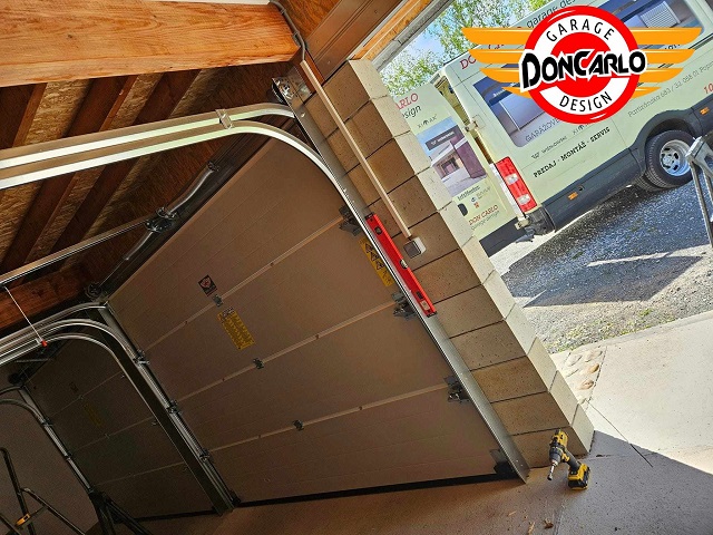 Garážové brány | privátne realizácie | WIŚNIOWSKI POPRAD   POPRAD | KOŠICE | PREŠOV | REVÚCA | LIPTOVSKÝ MIKULÁŠ | BANSKÁ BYSTRICA
