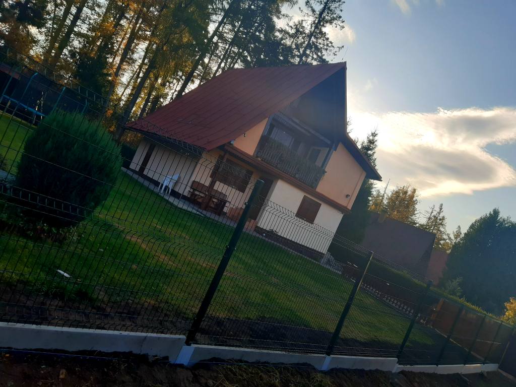 Záhradný plot - oplotenie | Vega B WIŚNIOWSKI | RAL 6005  | Štôla - Vysoké Tatry