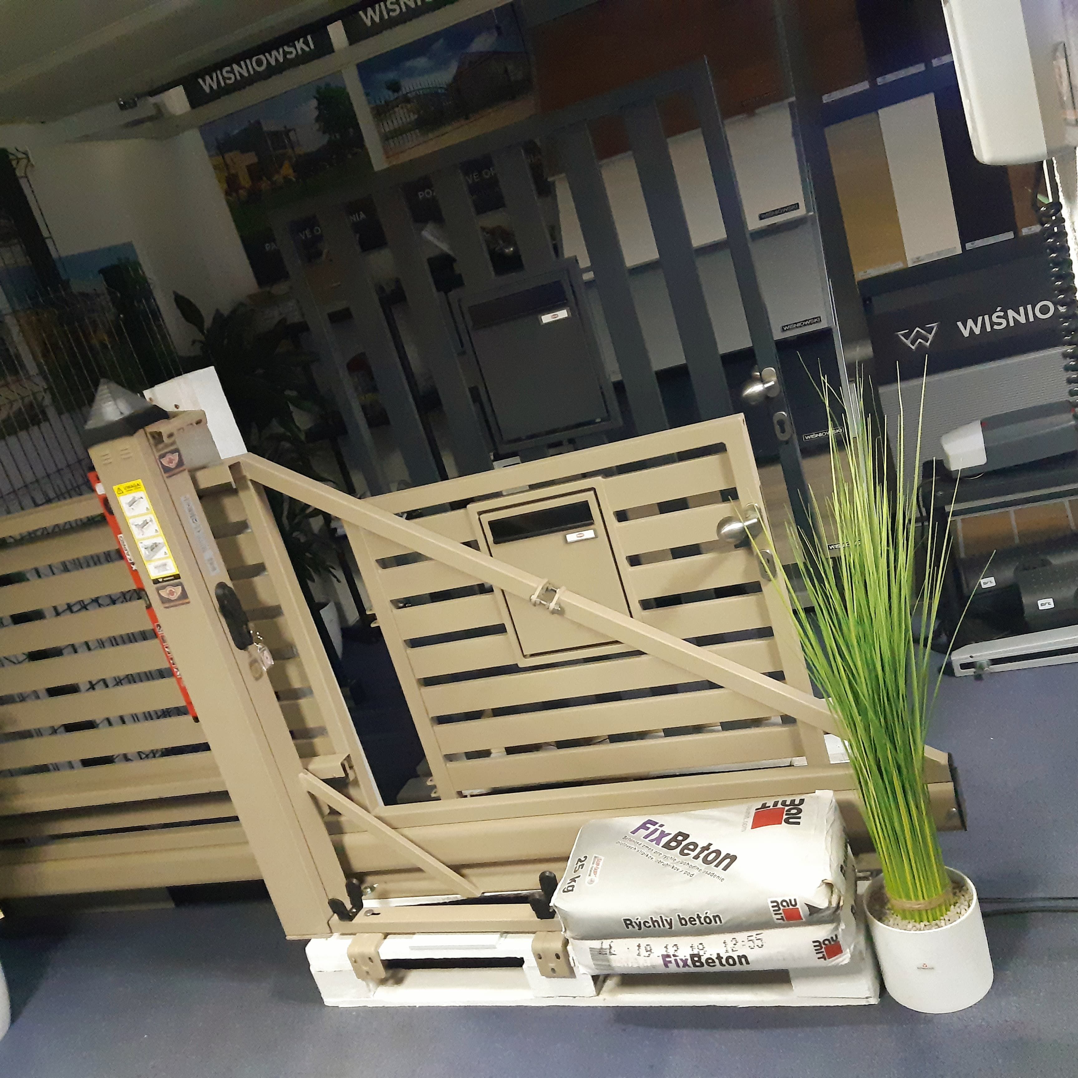 Garážové brány, oplotenia  - ploty, dvere, okná WIŚNIOWSKI POPRAD | office