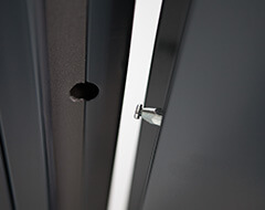 Tŕň proti vyvráteniu