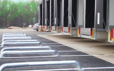 Navádzače a Nárazniky