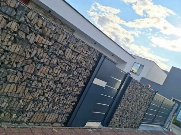 Gabiónové ploty Wiśniowski Poprad - realizácia DON CARLO garage design