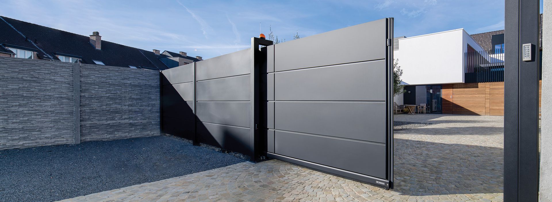 posuvna samonosna brana poprad